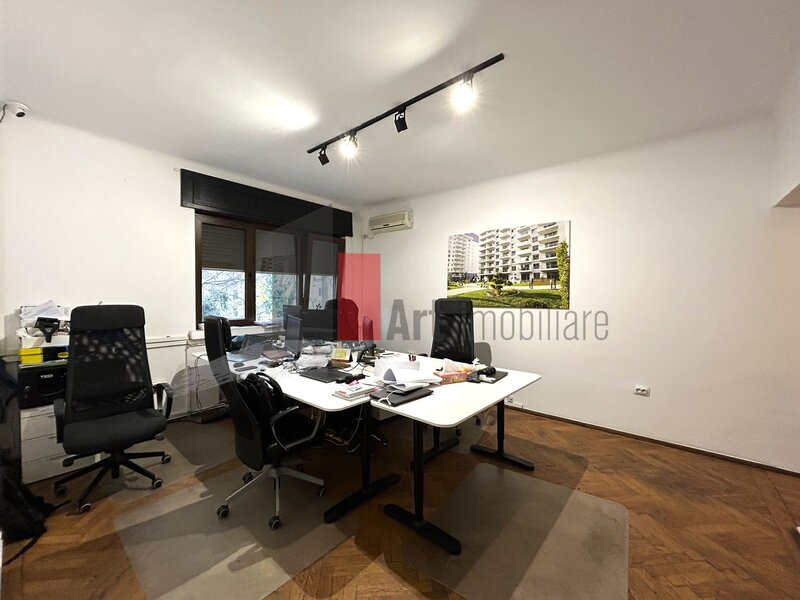 Barbu Delavrancea, Kiseleff, apartament in vila cu curte si parcare.