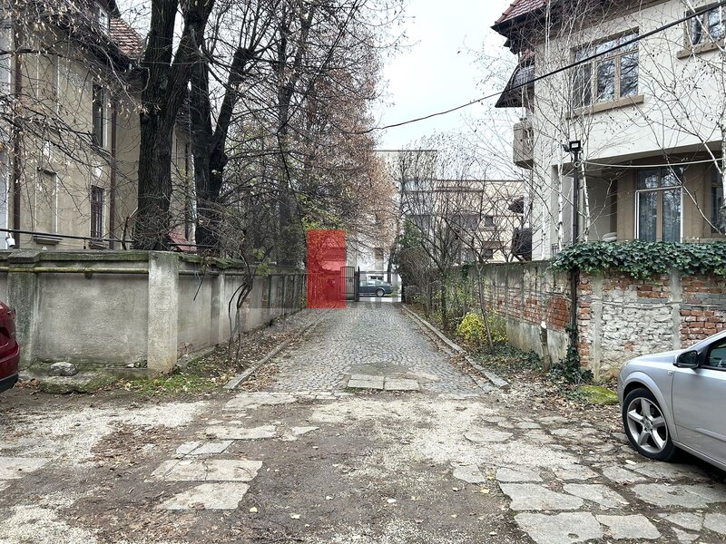 Barbu Delavrancea, Kiseleff, apartament in vila cu curte si parcare.